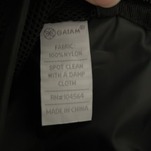 Gaiam Sidekick Waist Pack- like new worn once - Picture 4 of 4